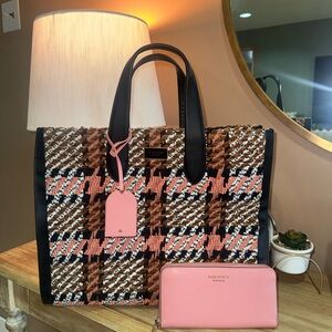 Manhattan Plaid Large Tote in Dancer Pink Multi with coordinating wallet *NWOT*